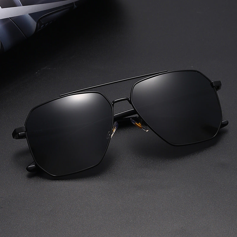 Herrer fashionable solbriller med edel ramme og polariserte glass Skanto