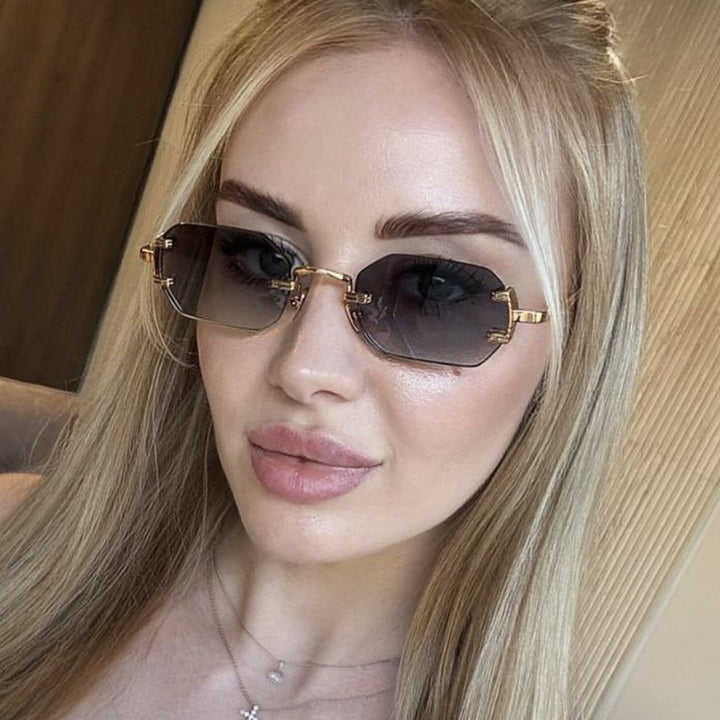 Damer geometrisk solbrille med luksuriøs metallramme og beskyttende UV-filter Skanto
