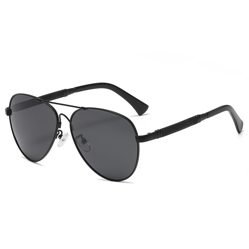 Dame aviator-solbriller med elegant metallisk ramme og UV-beskyttelse Skanto