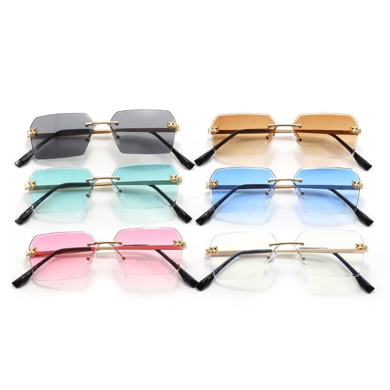 Damer moterik firkantet solbrille med elegant metallramme Skanto