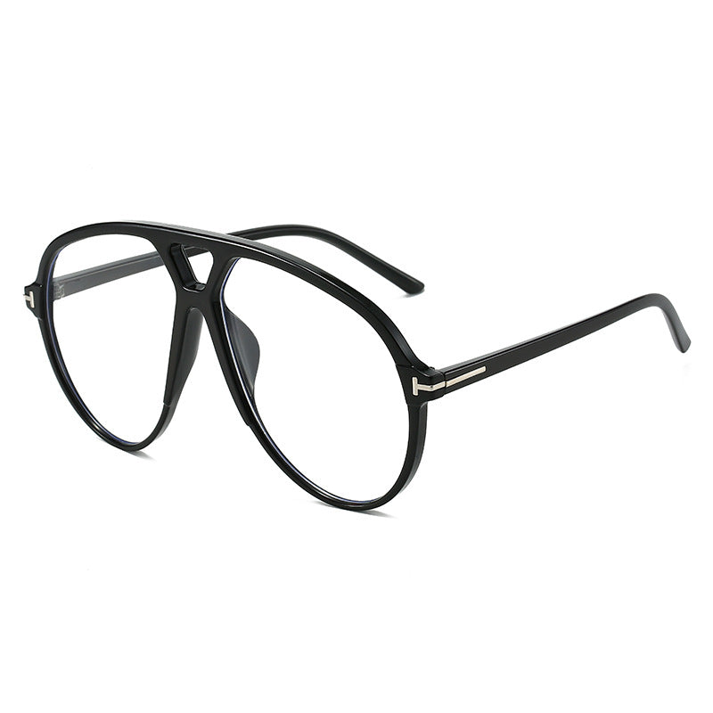 Dame oversized solbriller i moderne avangardistisk design Skanto