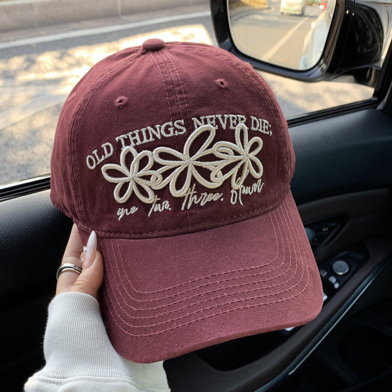 Kvinnens broderte denim caps Skanto