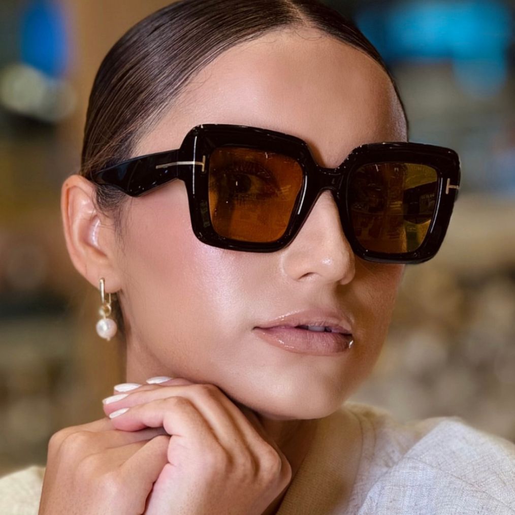 Dame firkantet solbrille med komfortabel plastramme og UV-beskyttelse Skanto