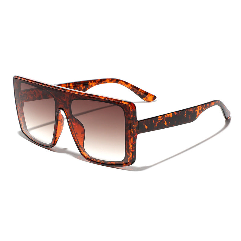 Dame oversized kvadratisk solbrille med luksuriøst skilpadde-design Skanto