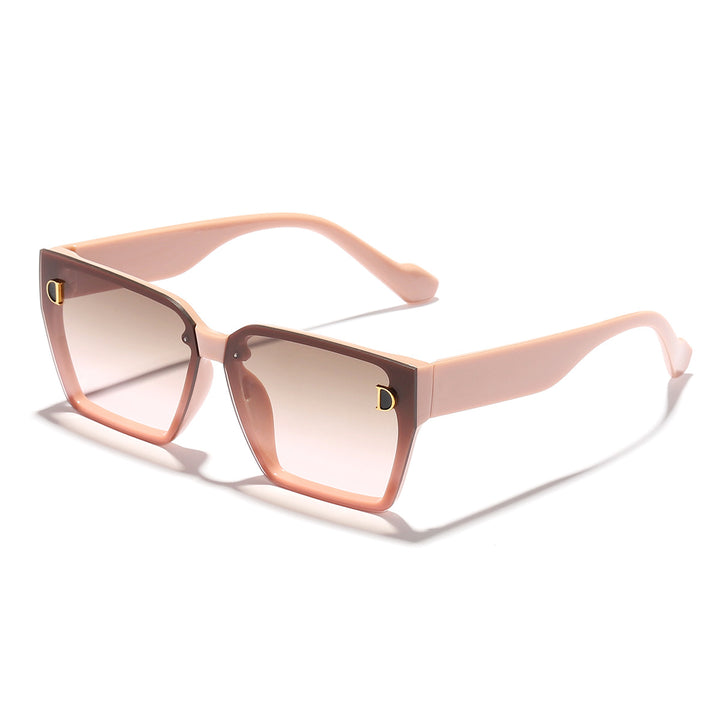 Dame moteriktig solbrille i unikt design med overdimensjonerte glass Skanto