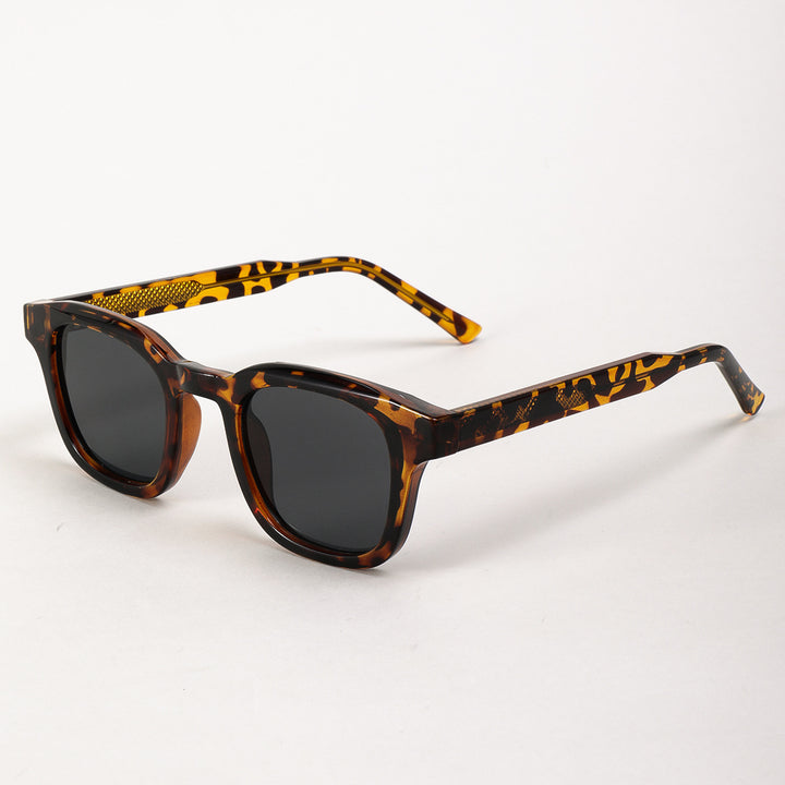 Dame solbrille i markant minimalistisk stil Skanto