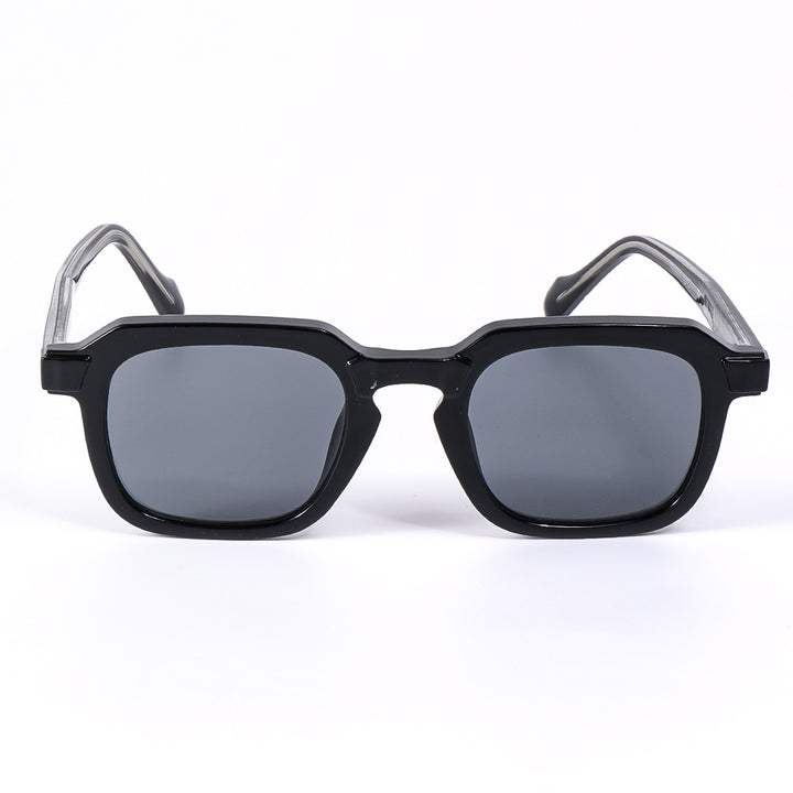Dame moteriktig solbrille i elegant, kantet design Skanto