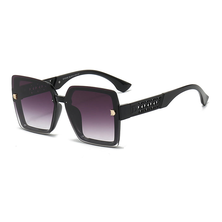 Dame moteriktig firkantet solbrille med robust ramme og UV-beskyttelse Skanto