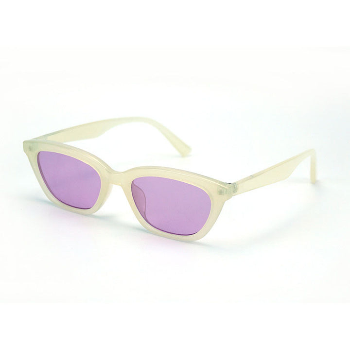 Damer Modische Cat-Eye Solbrille med elegant transparent ramme Skanto
