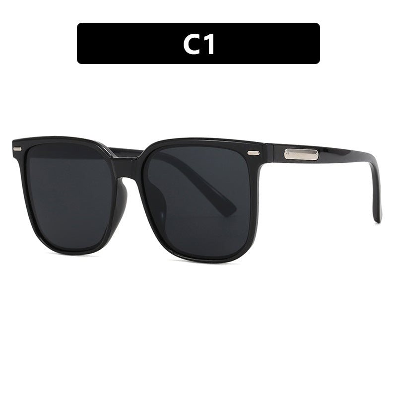 Dame firkantet solbrille med robust ramme og polarisert glass Skanto