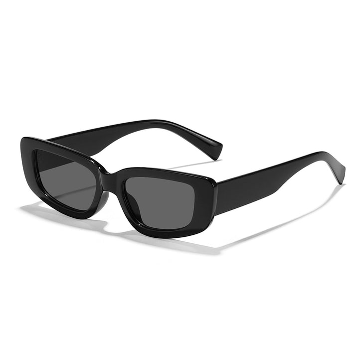 Damer moteriktig Cat-Eye solbrille med bred plastikkramme og UV-beskyttelse Skanto