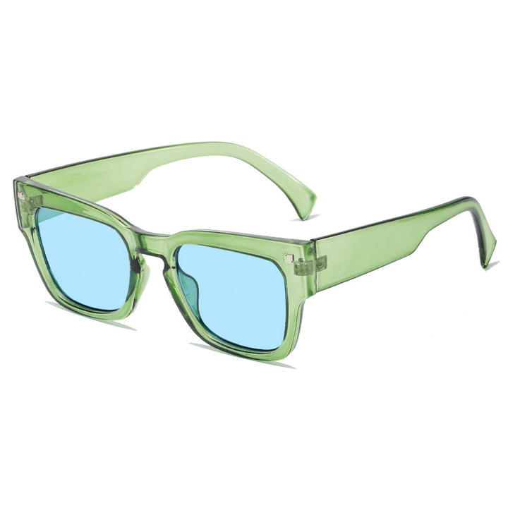 Dame moteriktig solbrille i trendy kvadratisk design Skanto