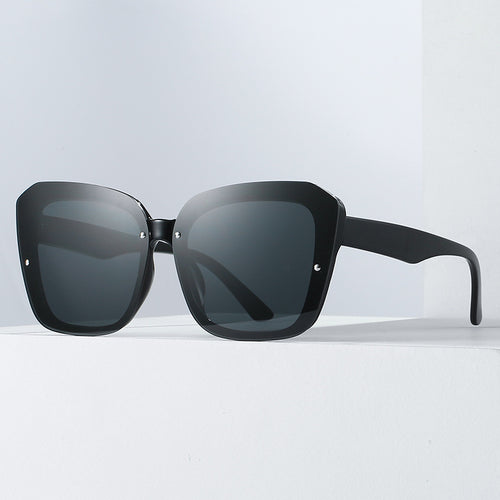 Damer oversized kvadratisk solbrille med sofistikert ramme Skanto