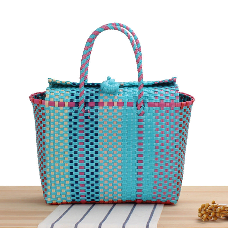 Trendy tote bag made of hand-woven material with playful details Skanto