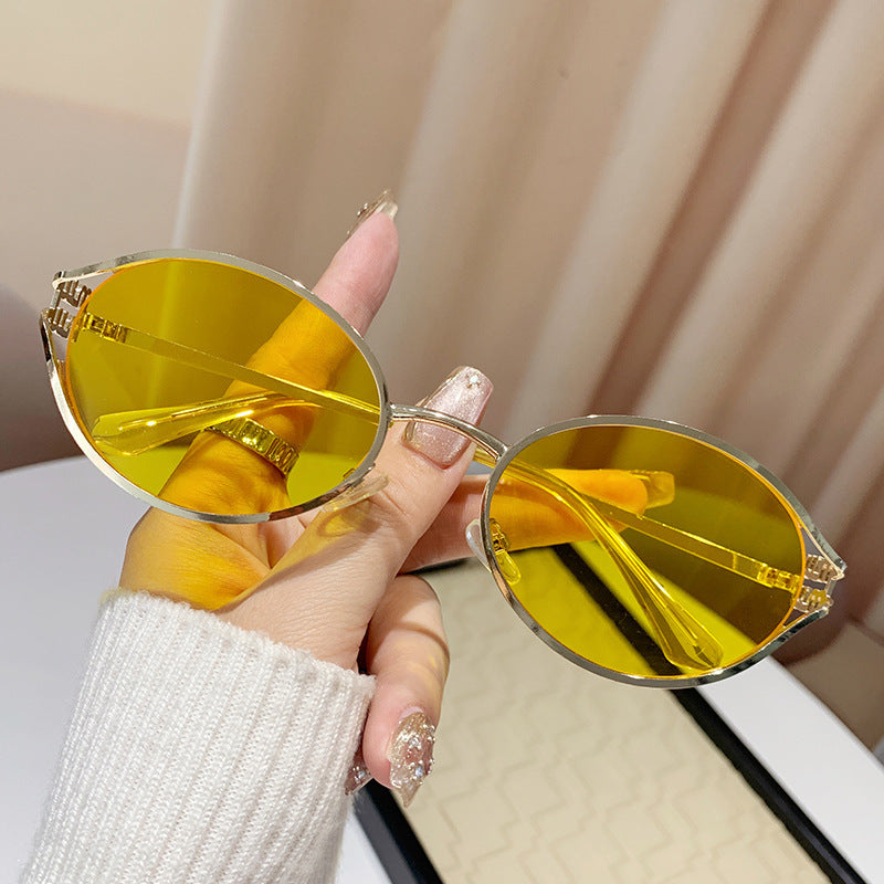 Dame elegant Cat-Eye solbriller med fin metallramme Skanto