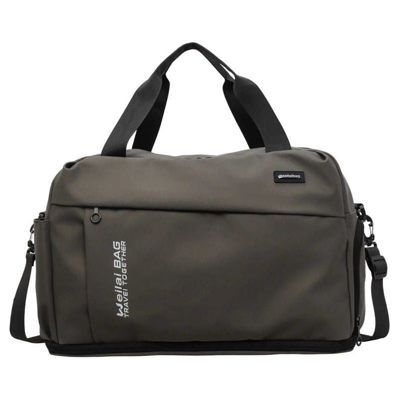 Reise- Og sportbag med vannavvisende materiale og mange lommer Skanto