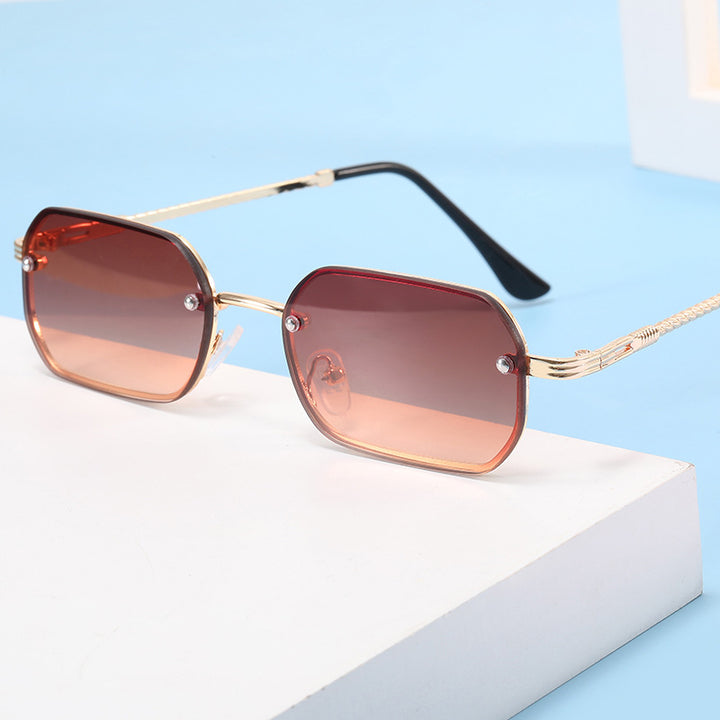 Damer moterikt Åttekantet solbrille med luksuriøs metallramme Skanto