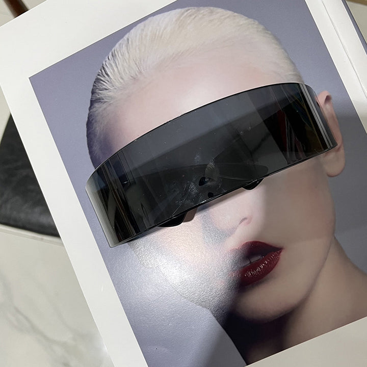 Damer futuristisk visir-lignende solbrille Skanto