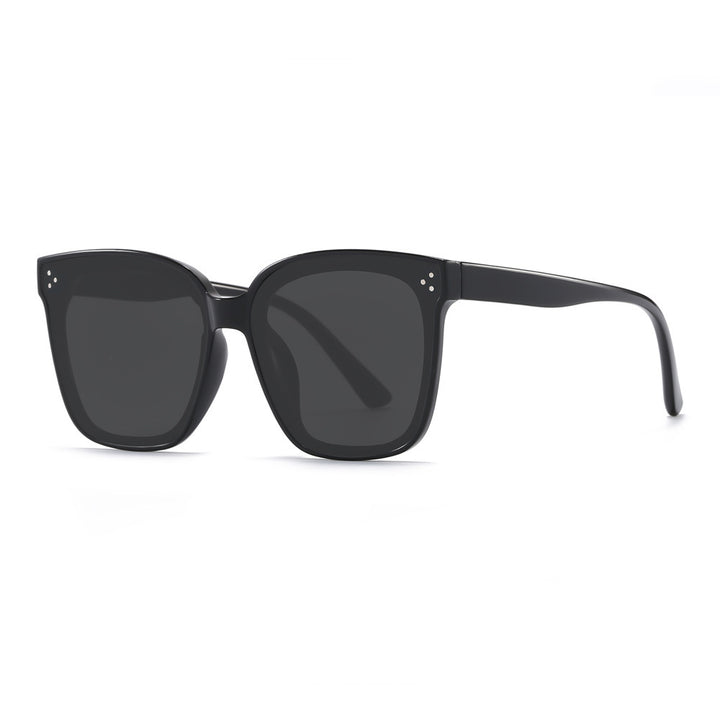Dame Moda firkantet solbrille med robust ramme og UV-beskyttelse Skanto