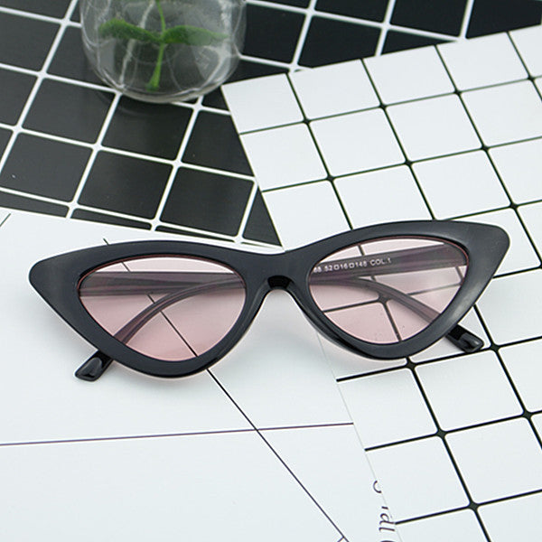 Dame Cat-Eye solbrille med elegant design og UV-beskyttelse Skanto