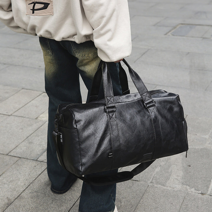 Multifunksjonell Sport- og Reiserbag Av Slitesterkt Kunstskinn Skanto