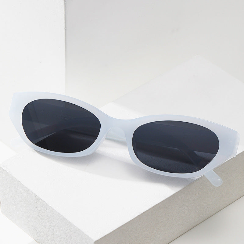 Dame moteklær øyeoptikk med futuristisk design Skanto