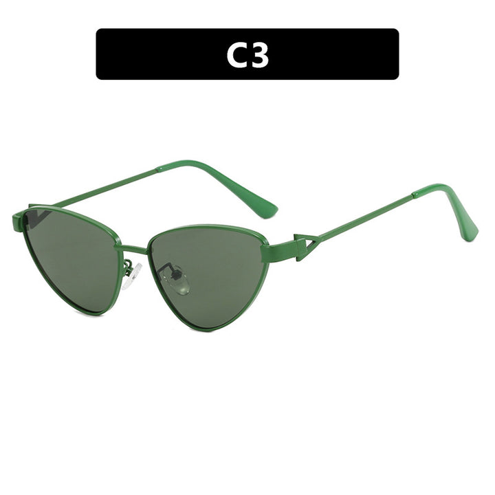 Dame Cat-Eye solbriller med elegant og fleksibel ramme Skanto