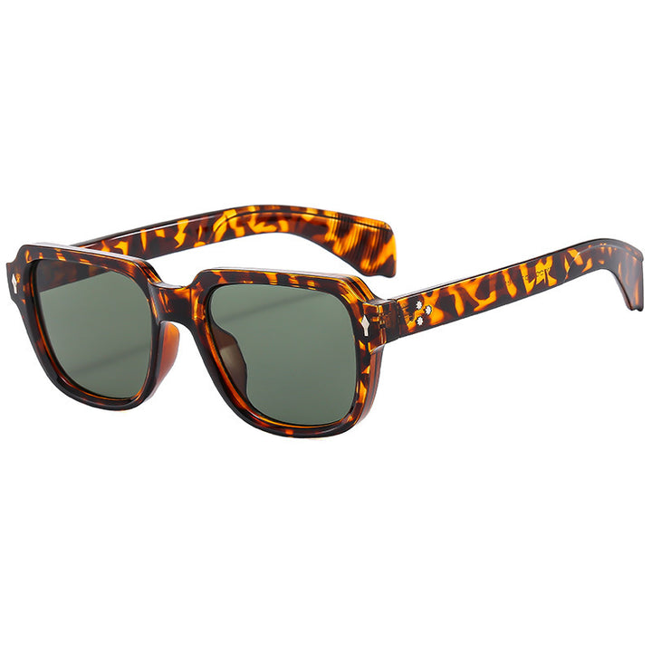 Dame Designer-solbrille i moderne firkantet stil Skanto