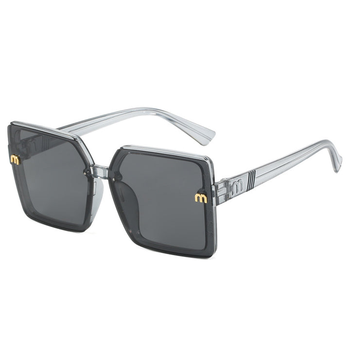Dame moteriktig kvadratisk solbrille med speilende gradient Skanto