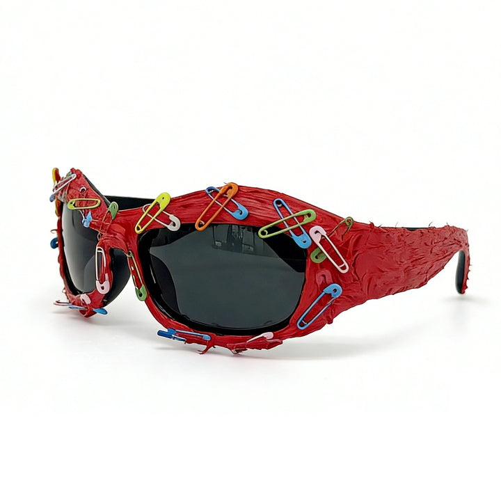 Dame kreativt statement-solbrille med iøynefallende design Skanto