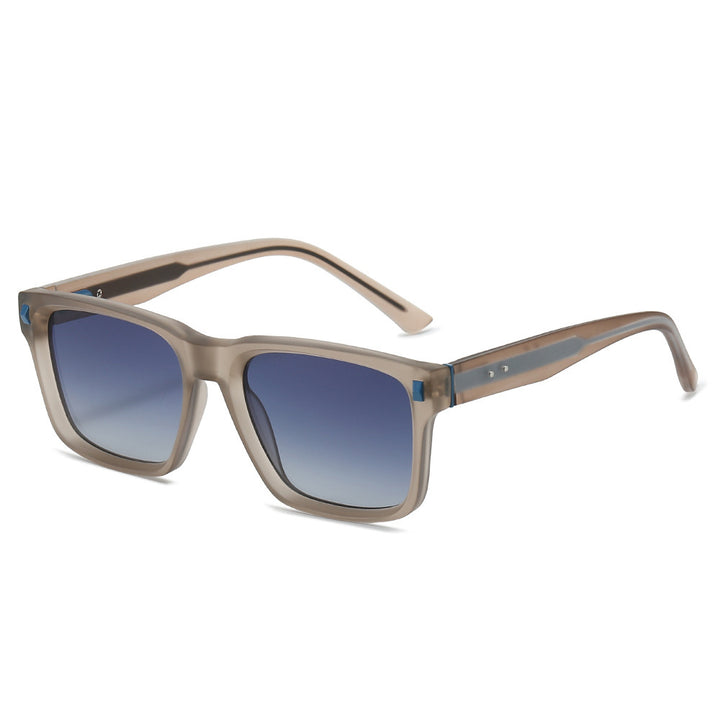Dame Fashion-solbrille med UV400-beskyttelse og moderne, kantete design Skanto