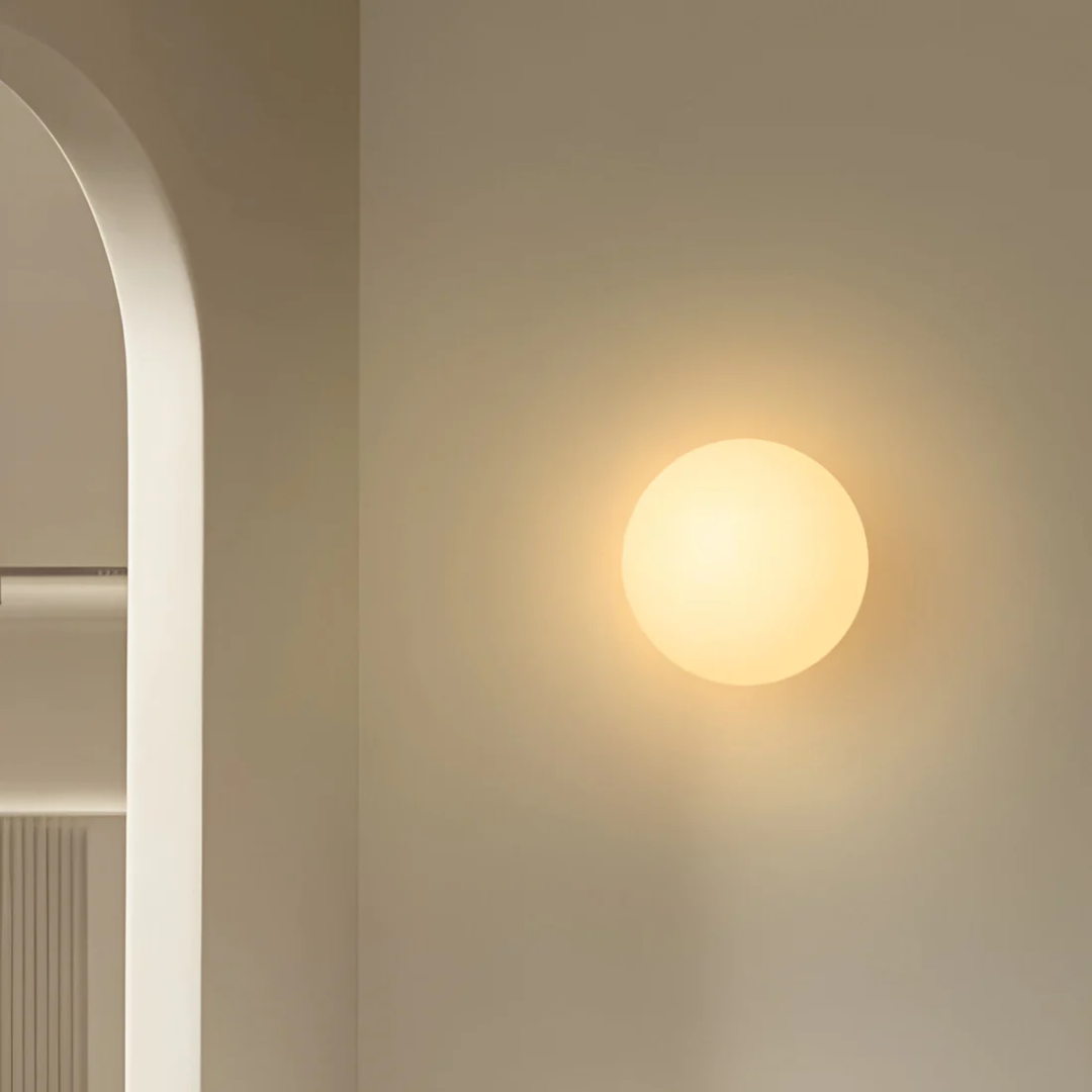 Skanto | Moderne Glass Vegglampe for Elegant Ambient Belysning