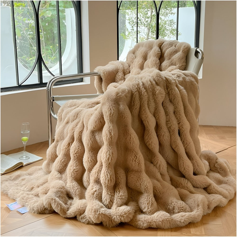 Flauschige Reisedecke aus Kunstfell – Weiche und waschbare Fleecedecke