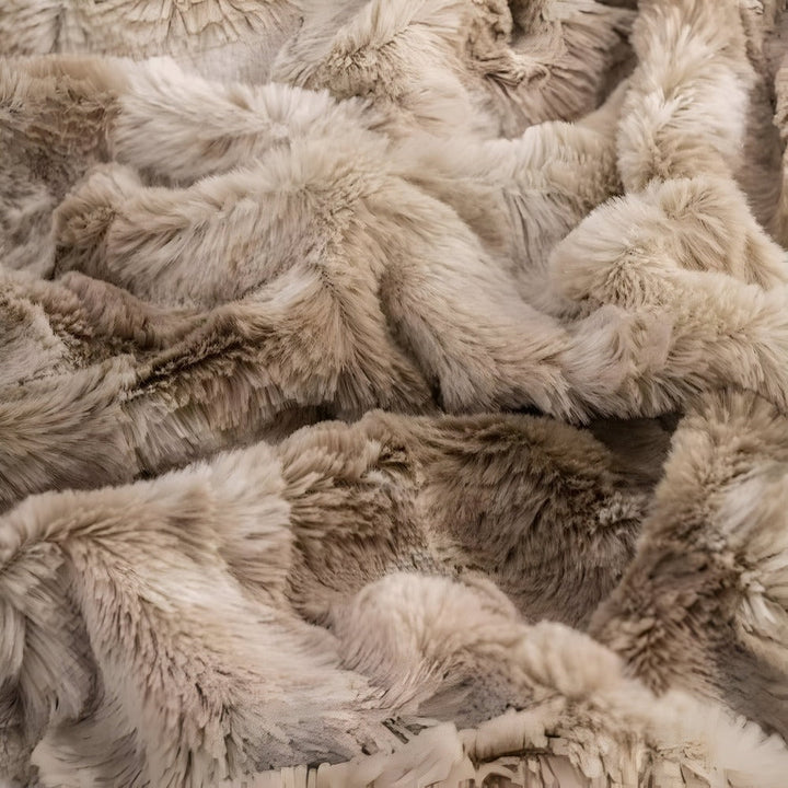 Skanto | Myk Velour Vinterpledd – Varm Korall Fleece Pledd i Batik Stil