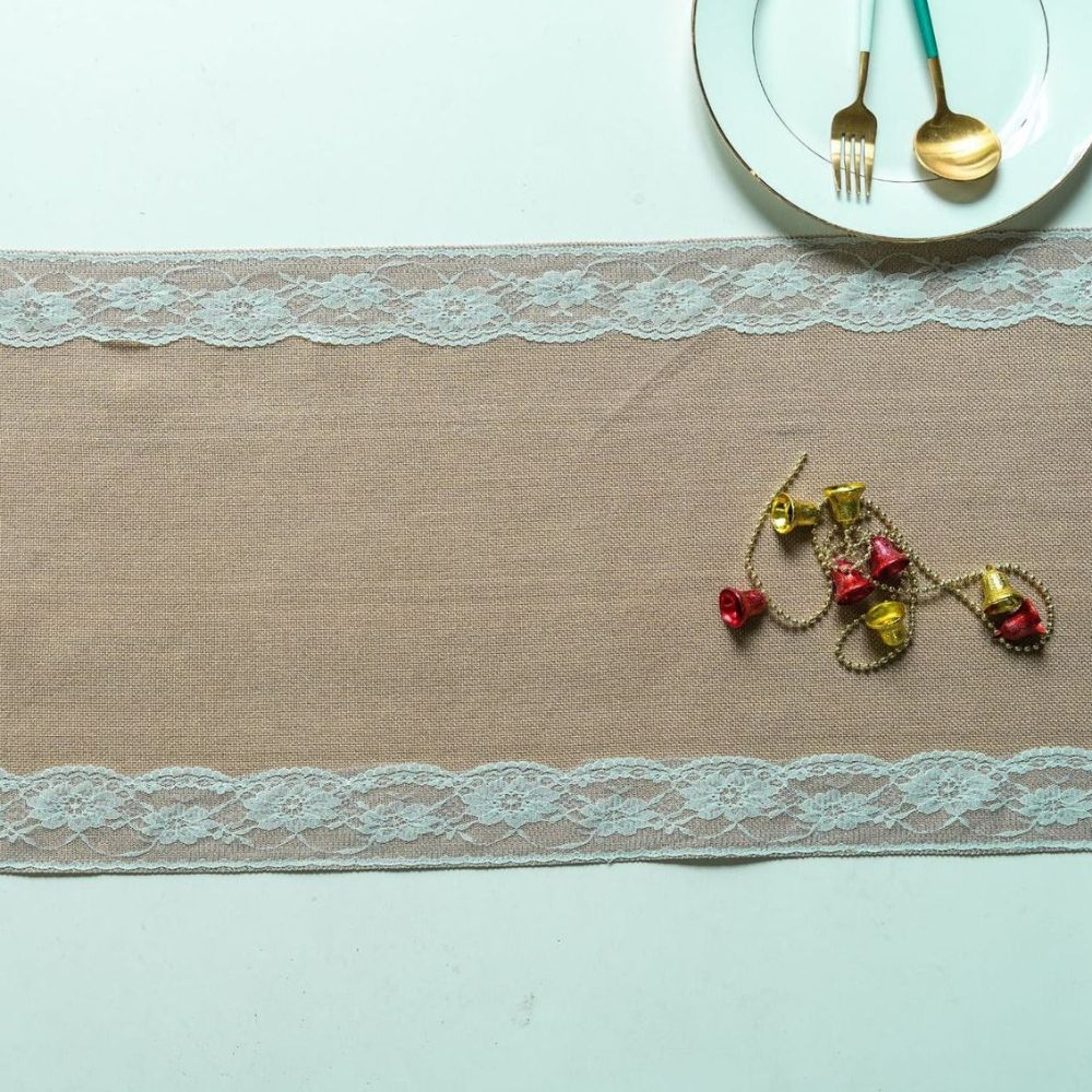 Skanto | Ornate Blossom Blondekant Dukløper