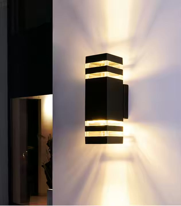 Skanto | Vanntett aluminiums lampe med to lyskilder for utendørs bruk