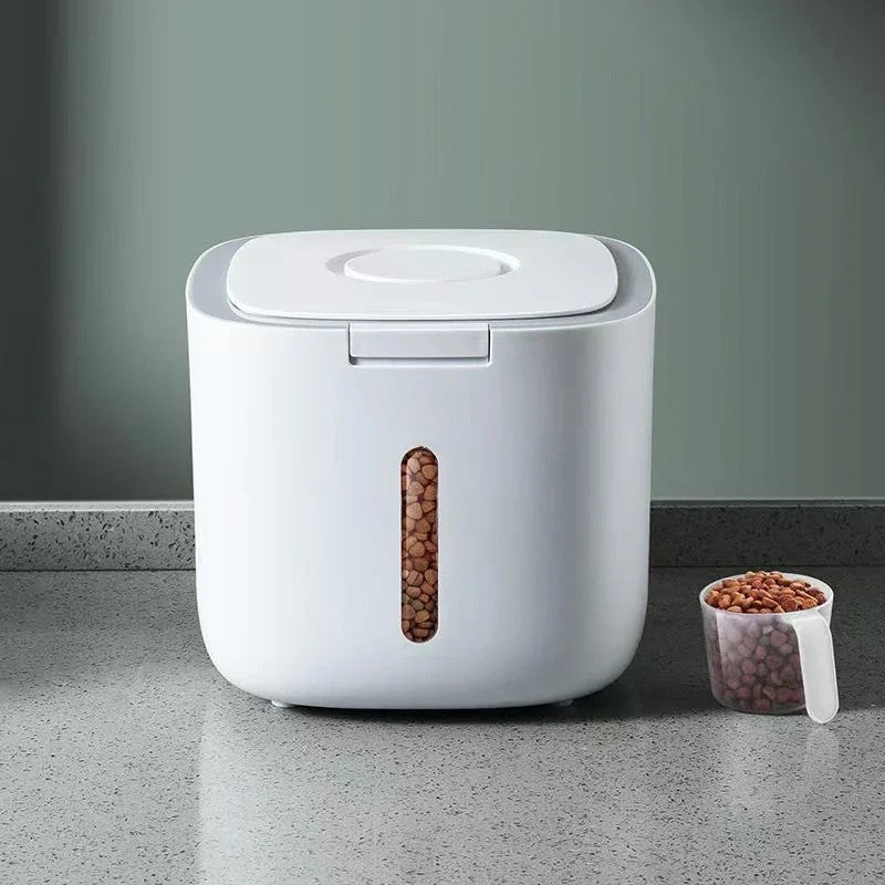 Verschließbarer Aufbewahrungsbehälter for Hundefutter mit Messbecher