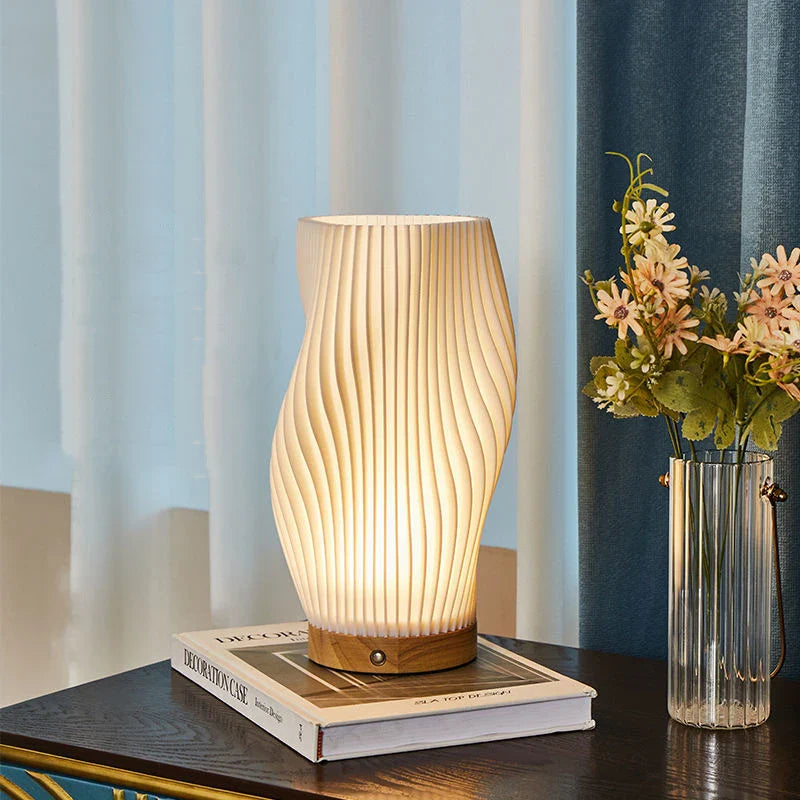 Skanto | Serene Wavecrest Lampe