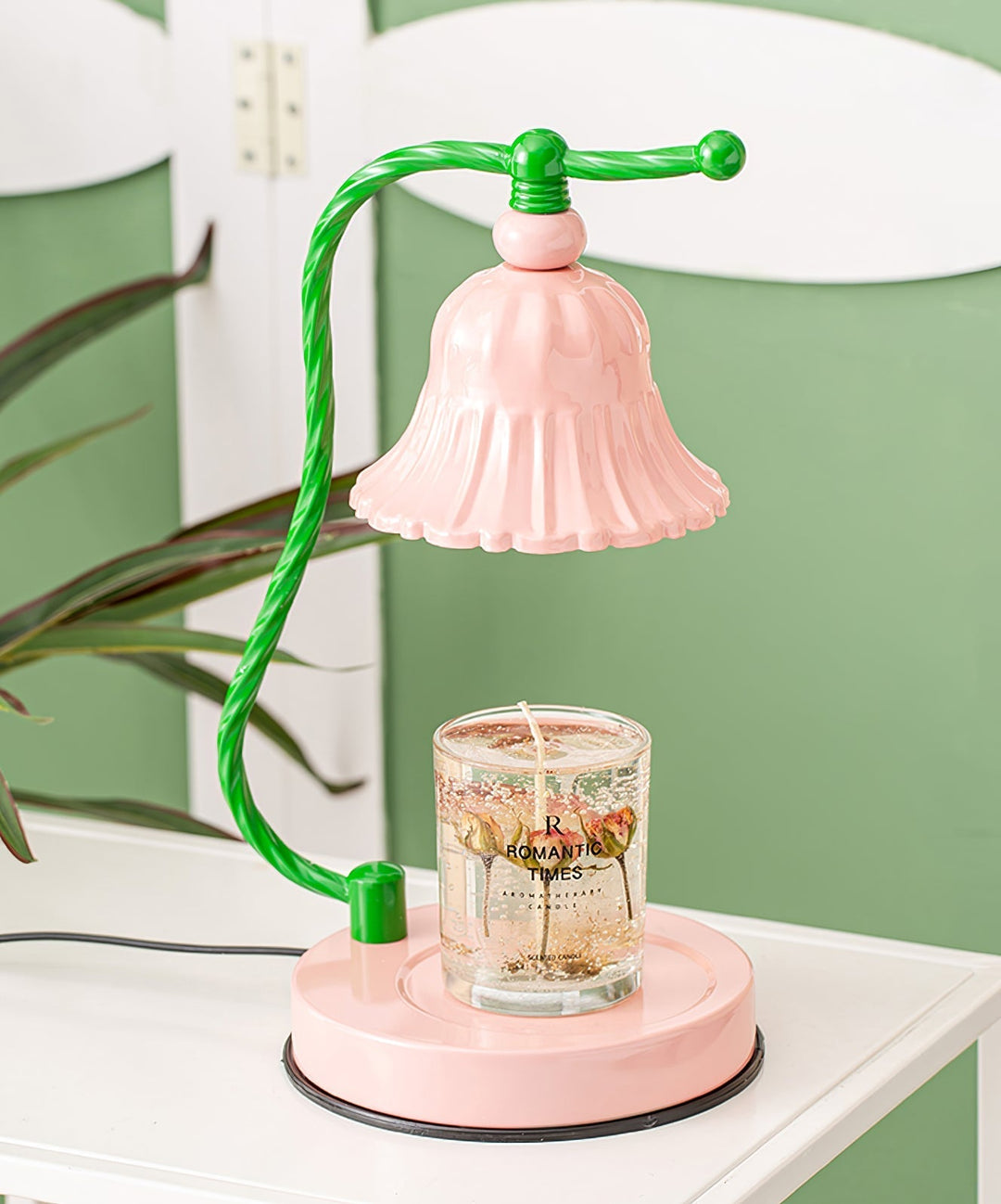 Skanto | BloomAura – Sjarmerende Rosa Glassbordlampe