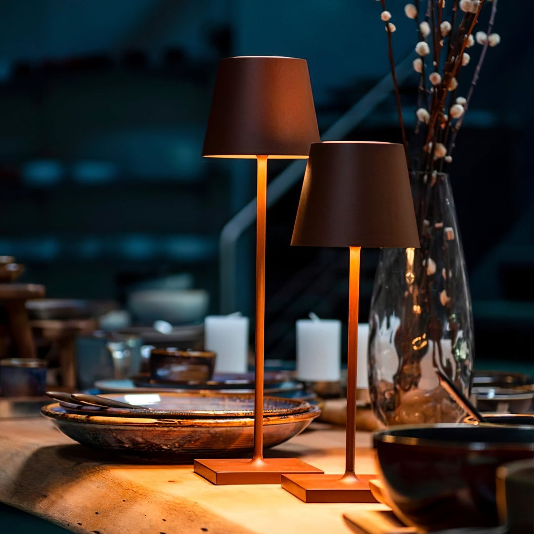 Skanto | PoldLight – Moderne LED Bordlampe med Lading Mulighet
