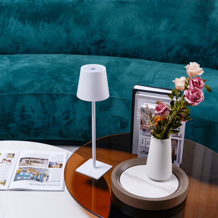 Skanto | PoldLight – Moderne LED Bordlampe med Lading Mulighet