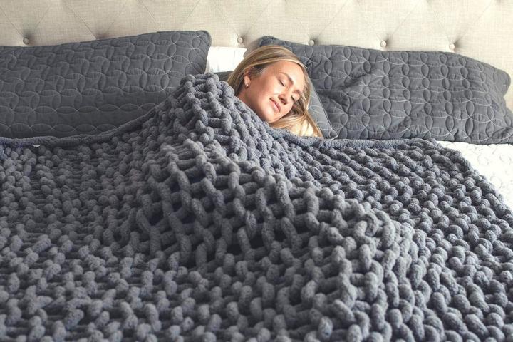 Skanto | Koselig Strikket Teppe 80x100 cm og 100x120 cm – Stilfullt Hjemmeaccessoire for Høst og Vinter