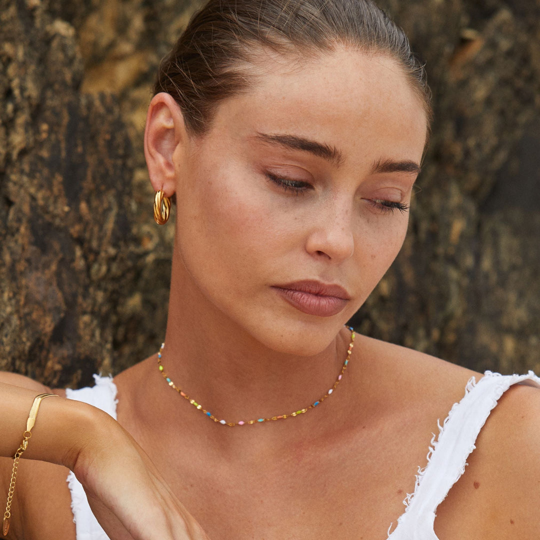 Skanto | Regnbue choker halskjede for hverdagsbruk