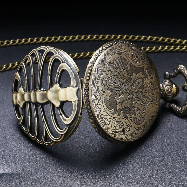 Steampunk Benklokke | Skanto