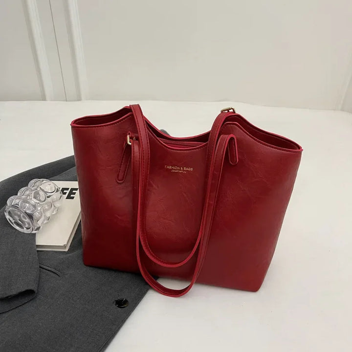 Skanto | Mirella | Klassisk Dame Shopper Bag med Charm – Elegant, Romslig & Tidøs