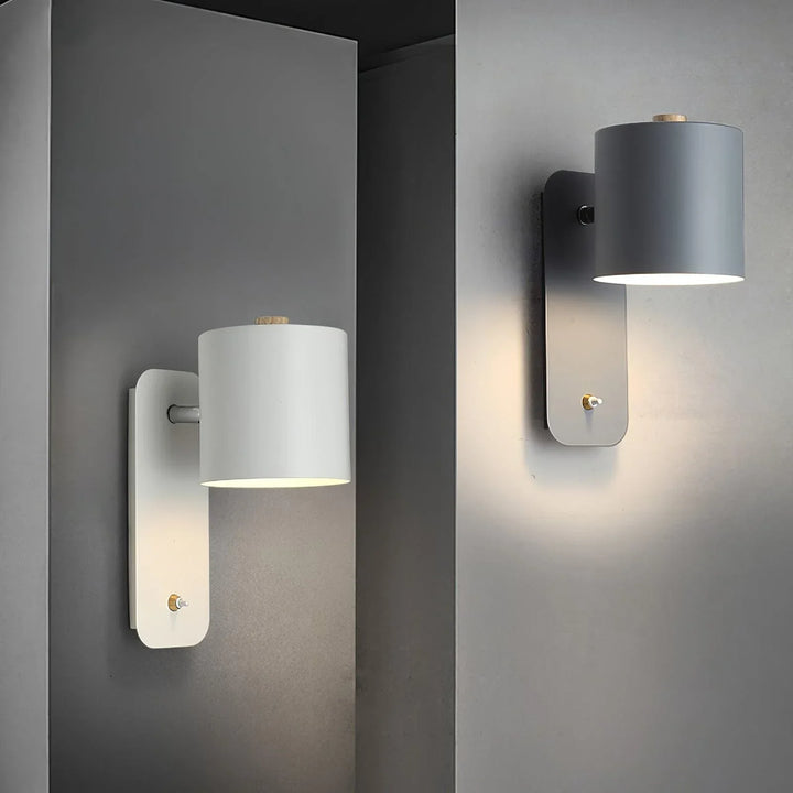 Skanto | Sylinderformet Vegglampe med Støpsel