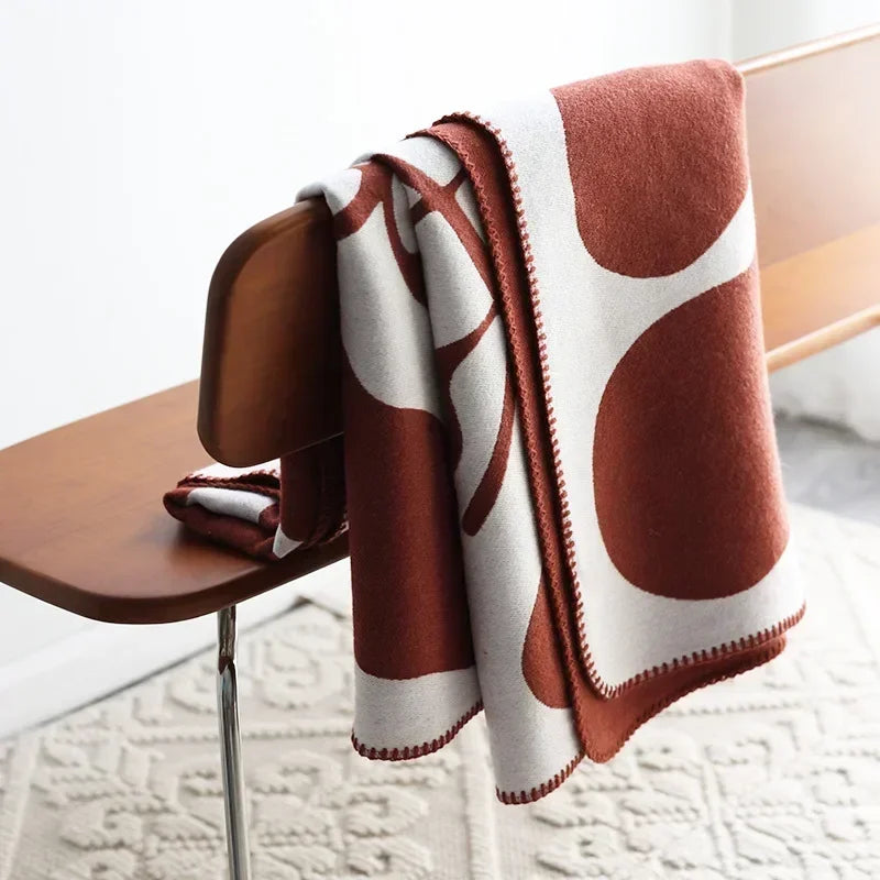 Skanto | NordLuxe | Jacquard Kastepledd | Imitasjon Cashmere | Myk & Varm | Sofa Kaste & Sengeteppe i Nordisk Stil