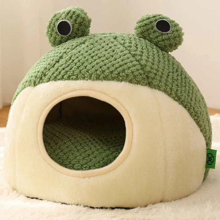 Skanto | Pet Cave FroggiHome | Plush Frog Design | Semi-Lukket & Rund | 40–50 cm | For Katter & Små Hunder