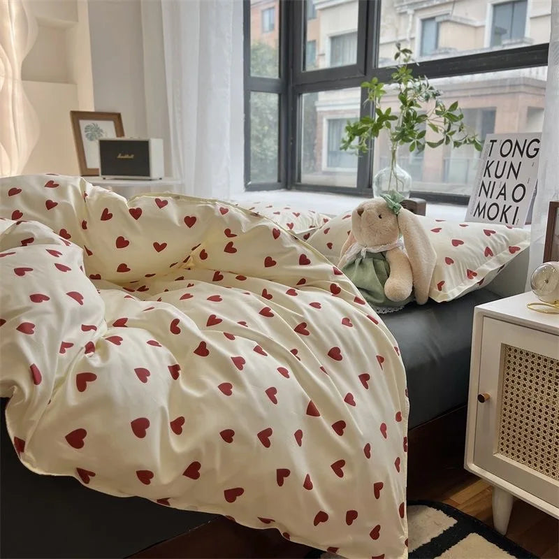 Skanto | CozyLove | Twin, Full & Queen Duvet Cover Set – Myk koreansk stil sengetøy med hjerte-design
