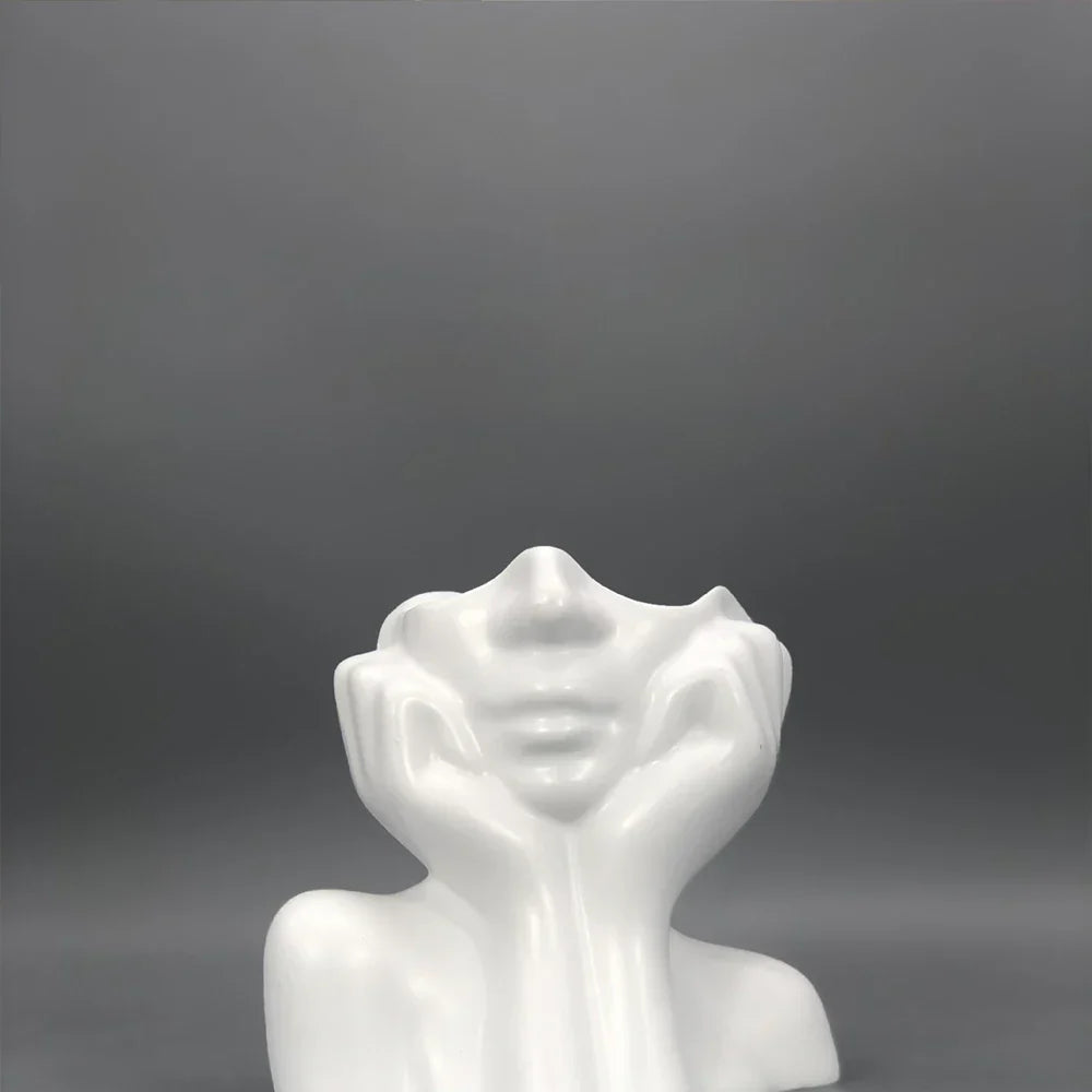 Skanto | Cheerful Lucky Flower Pot Sculpture